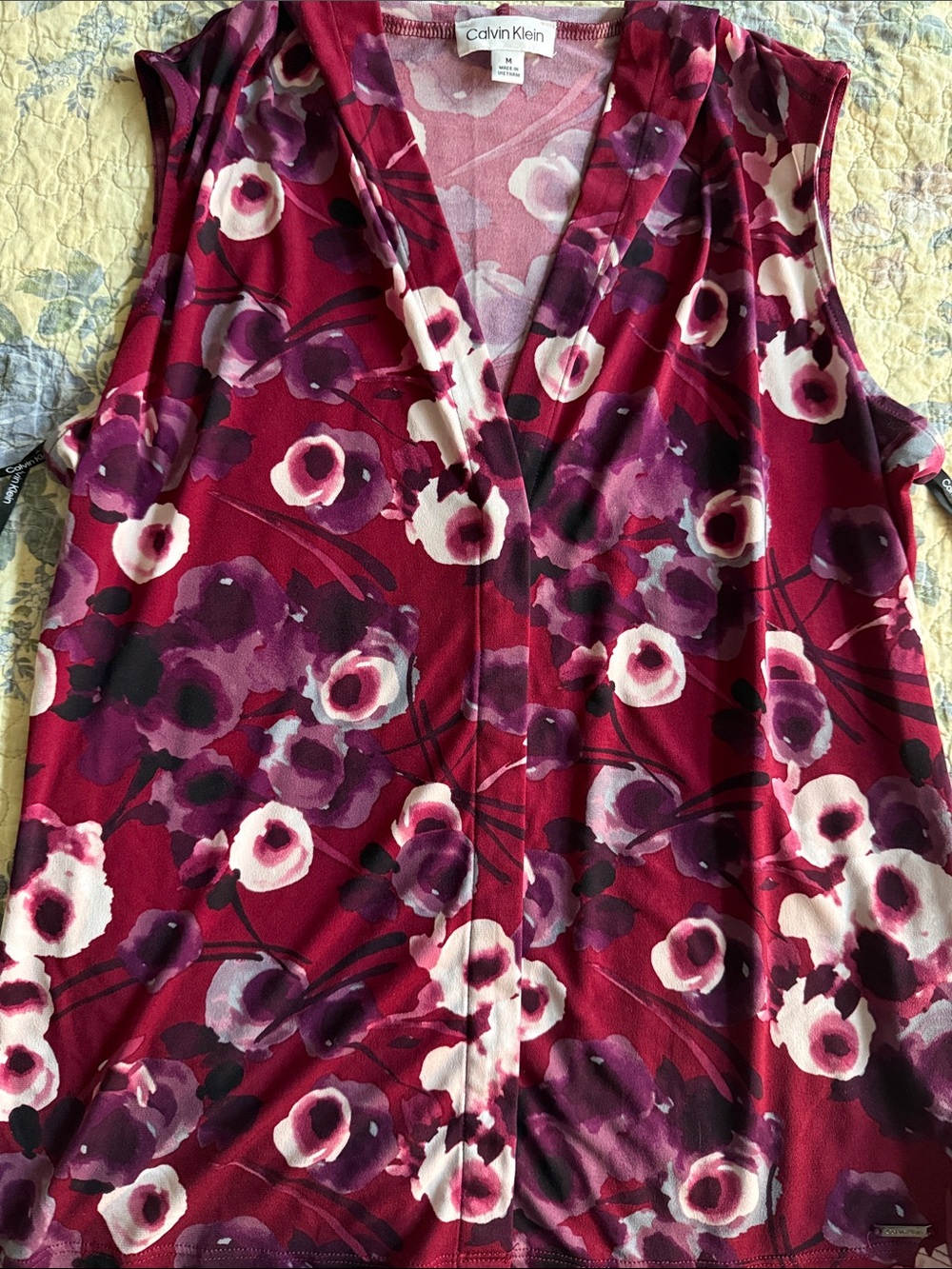 Calvin Klein Women's Pink & Purple Floral V-Neck Summer Casual Tank lightweight
